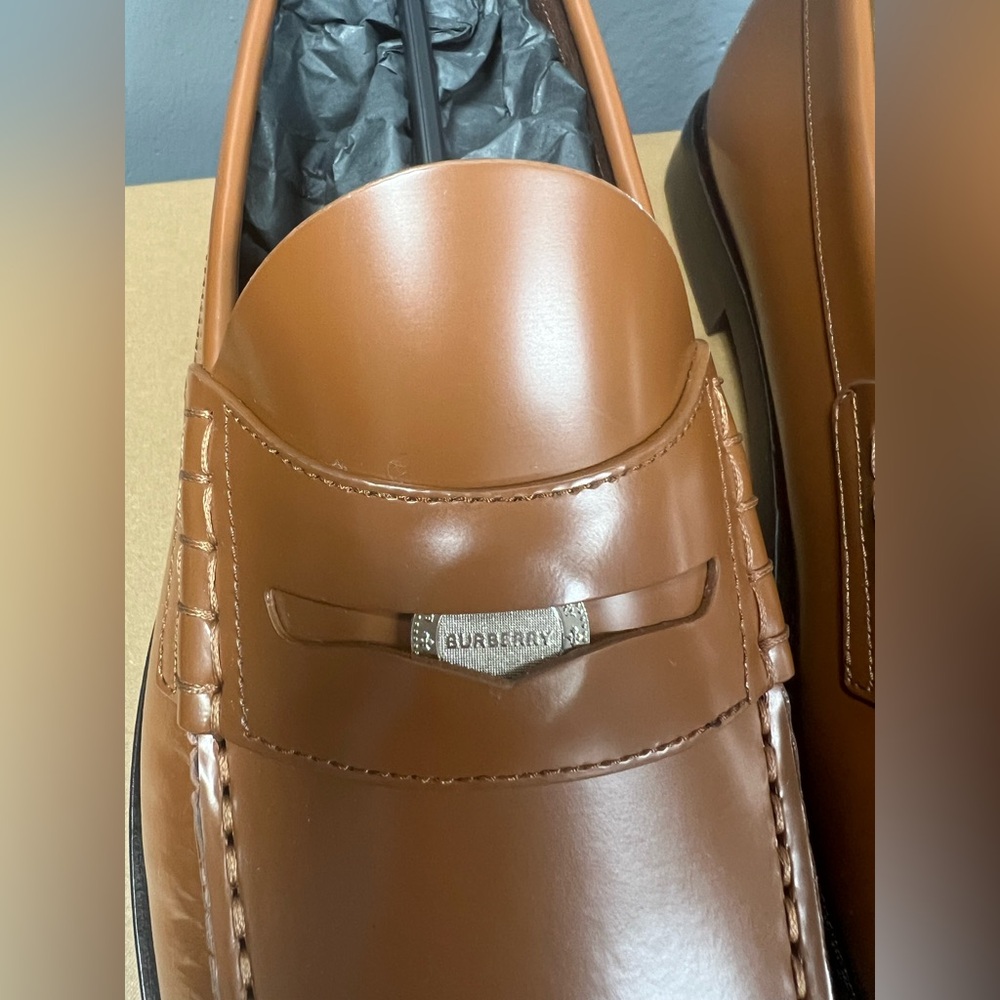 NIB- Burberry Tan Rupert’s coin Leather Loafers - Picture 8 of 12